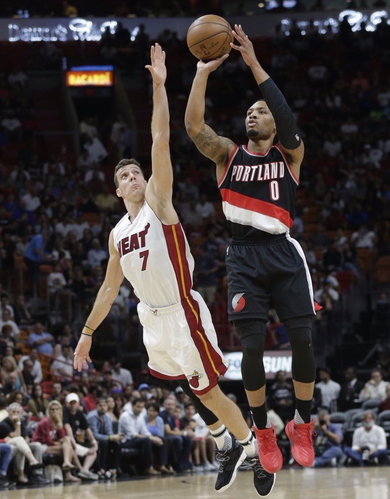 帮助球队取 帮助球队取