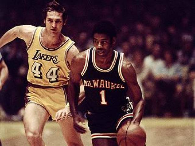 1月也是足 1月也是足